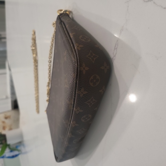 Louis Vuitton Pochette Pouch - Picture 7 of 15
